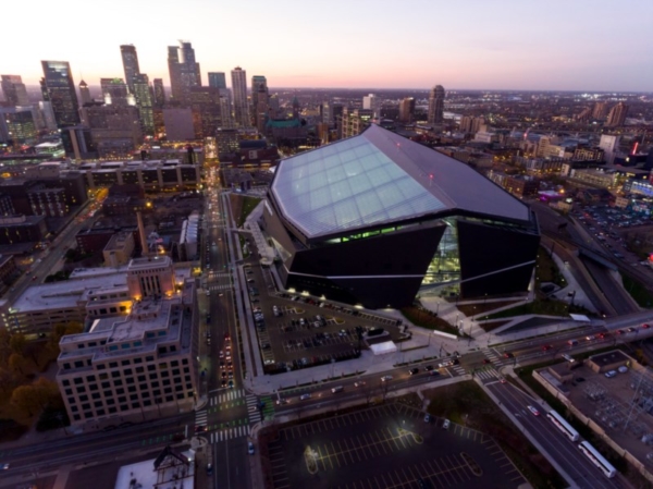 US Bank Stadium and Minneapolis skyline.